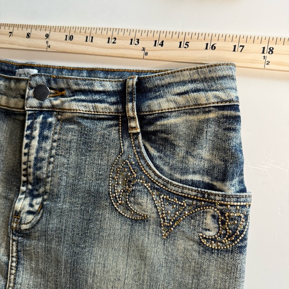 VTG Y2K Cache Skirt Wmn’s Denim Acid Wash Embellished Bedazzled Pencil Skirt 12 - Picture 12 of 14